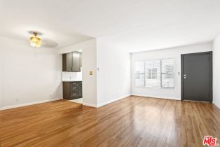 Residential Income, 917 5th st, Santa Monica, CA 90403 - 4