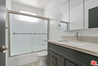 Residential Income, 917 5th st, Santa Monica, CA 90403 - 9