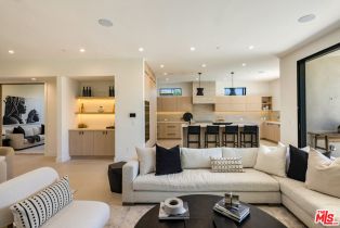 Single Family Residence, 2115 Walnut ave, Venice, CA 90291 - 11