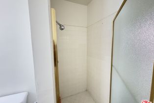 , 1009 Edinburgh ave, West Hollywood , CA 90046 - 8