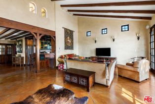 Single Family Residence, 667 Santa Clara ave, Venice, CA 90291 - 7