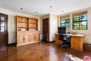 Single Family Residence, 667 Santa Clara ave, Venice, CA 90291 - 9