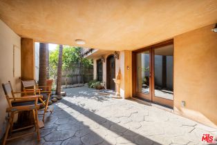 Single Family Residence, 667 Santa Clara ave, Venice, CA 90291 - 24