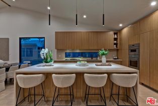 Single Family Residence, 5437 Noble ave, Sherman Oaks, CA 91411 - 16