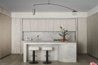 Condominium, 9200 Wilshire Blvd, Beverly Hills, CA 90212 - 5