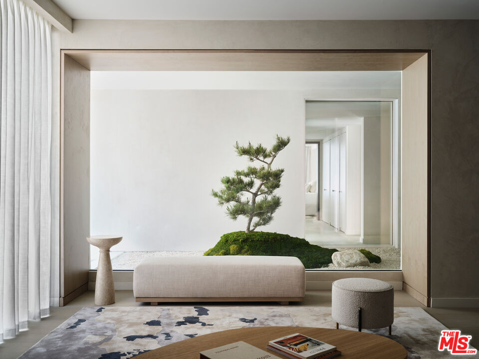 Condominium, 9200 Wilshire Blvd, Beverly Hills, CA 90212 - 1