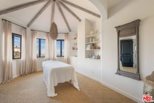 Single Family Residence, 16875 Calle De Sarah, Pacific Palisades, CA 90272 - 26