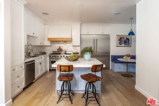 Single Family Residence, 2241 Betty ln, Beverly Hills, CA 90210 - 9