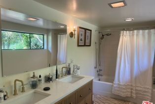 Single Family Residence, 809 Toulon dr, Pacific Palisades, CA 90272 - 22