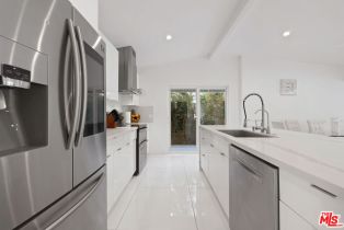 Single Family Residence, 1318 Beachwood dr, Burbank, CA 91506 - 4