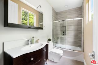 Single Family Residence, 12504 Kling st, Studio City, CA 91604 - 14