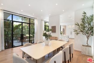 Single Family Residence, 745 Sunset ave, Venice, CA 90291 - 9