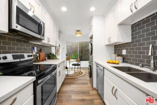 Condominium, 1457 Stanford st, Santa Monica, CA 90404 - 6