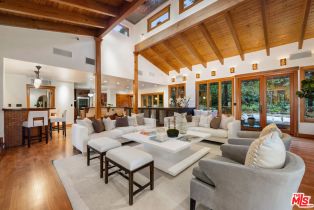 Single Family Residence, 5045 Oakdale ave, Woodland Hills, CA 91364 - 11