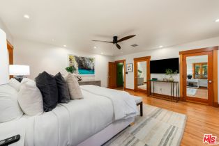 Single Family Residence, 5045 Oakdale ave, Woodland Hills, CA 91364 - 13