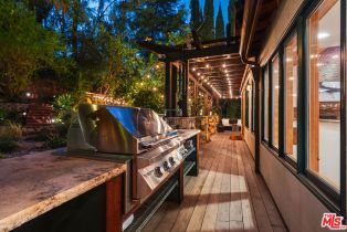 Single Family Residence, 5045 Oakdale ave, Woodland Hills, CA 91364 - 37