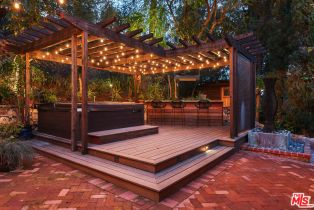 Single Family Residence, 5045 Oakdale ave, Woodland Hills, CA 91364 - 6