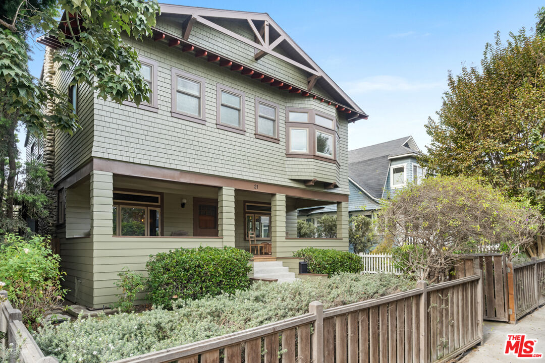 , 21 Park ave, Venice, CA 90291 - 1