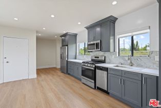 , 2001 Penmar ave, Venice, CA 90291 - 3