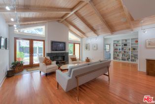 , 4111 ALLOTT ave, Sherman Oaks, CA 91423 - 5