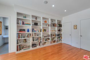 , 4111 ALLOTT ave, Sherman Oaks, CA 91423 - 8