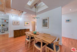 , 4111 ALLOTT ave, Sherman Oaks, CA 91423 - 7