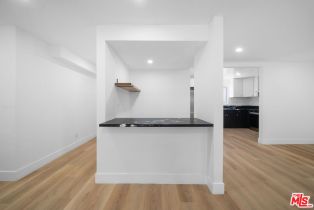 , 605 San Vicente blvd, Santa Monica, CA 90402 - 11