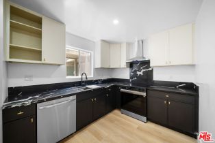 , 605 San Vicente blvd, Santa Monica, CA 90402 - 10