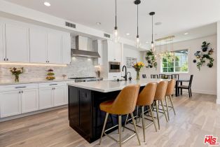 , 2435 Louella ave, Venice, CA 90291 - 7