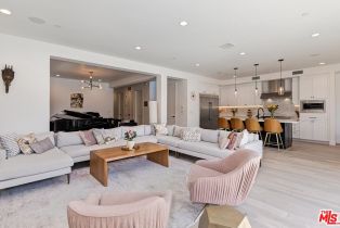 , 2435 Louella ave, Venice, CA 90291 - 4