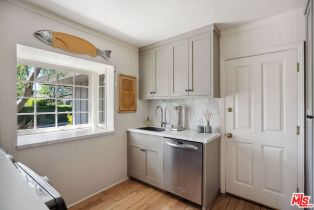 Single Family Residence, 4658 Del Moreno dr, Woodland Hills, CA 91364 - 14