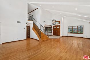 , 21663 Ulmus dr, Woodland Hills, CA 91364 - 6