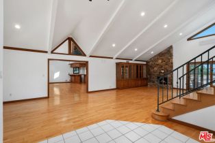 , 21663 Ulmus dr, Woodland Hills, CA 91364 - 4