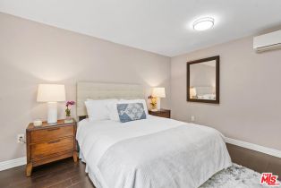 Single Family Residence, 14745 Hartsook st, Sherman Oaks, CA 91403 - 48