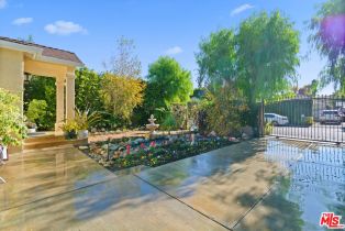 Single Family Residence, 14745 Hartsook st, Sherman Oaks, CA 91403 - 5