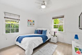 Single Family Residence, 14745 Hartsook st, Sherman Oaks, CA 91403 - 37
