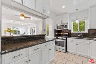 Single Family Residence, 14745 Hartsook st, Sherman Oaks, CA 91403 - 17