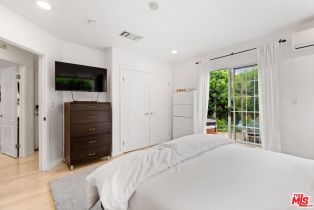 Single Family Residence, 14745 Hartsook st, Sherman Oaks, CA 91403 - 20