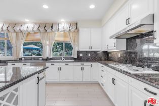 , 24901 Vista Verenda, Woodland Hills, CA 91367 - 54