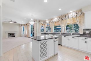 , 24901 Vista Verenda, Woodland Hills, CA 91367 - 53