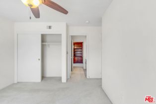 , 24901 Vista Verenda, Woodland Hills, CA 91367 - 37