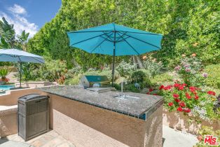 , 24901 Vista Verenda, Woodland Hills, CA 91367 - 67