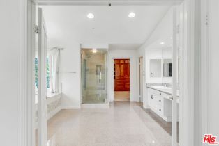 , 24901 Vista Verenda, Woodland Hills, CA 91367 - 23