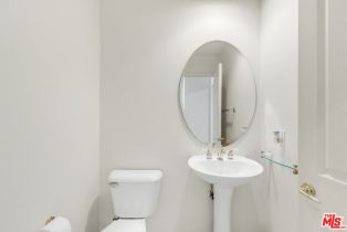 , 24901 Vista Verenda, Woodland Hills, CA 91367 - 57