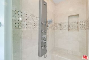 , 24901 Vista Verenda, Woodland Hills, CA 91367 - 28