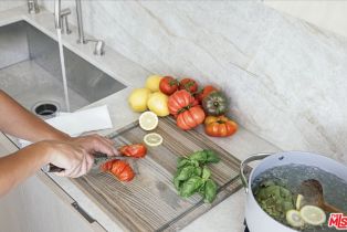 Condominium, 9200 Wilshire Blvd, Beverly Hills, CA 90212 - 11