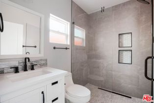 Apartment, 21303 Celes st, Woodland Hills, CA 91364 - 5