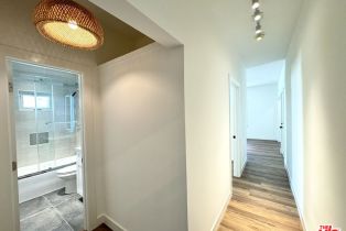 , 151 Swall dr, Beverly Hills, CA 90211 - 7