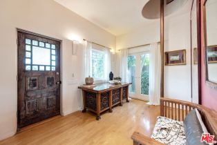 Single Family Residence, 2228 Walnut ave, Venice, CA 90291 - 4