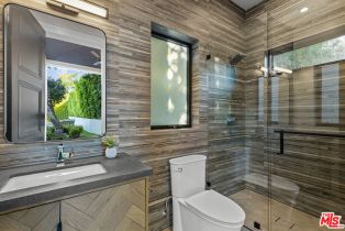 Single Family Residence, 17401 Rancho st, Encino, CA 91316 - 43